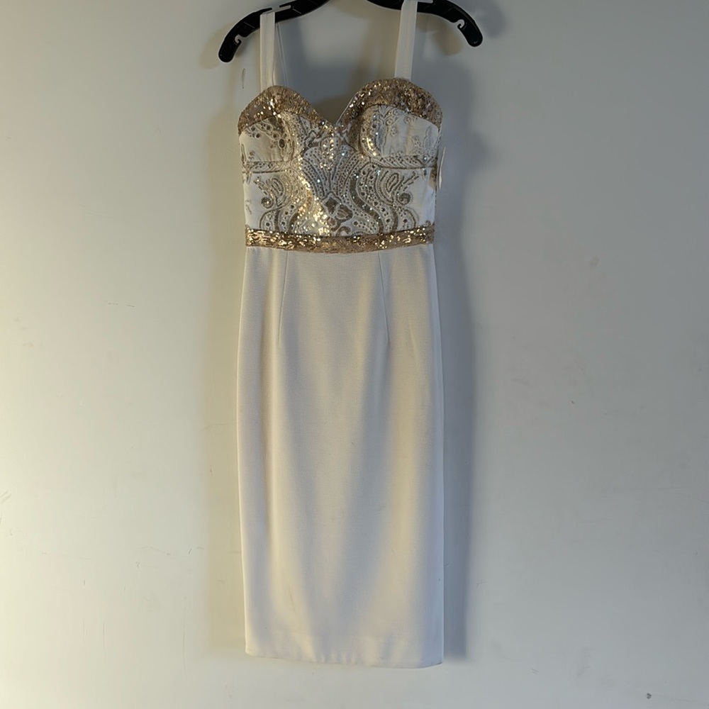 Dress The Population , size s